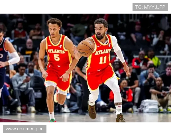 特雷·杨突破组织双线发力助老鹰拉开季后赛差距