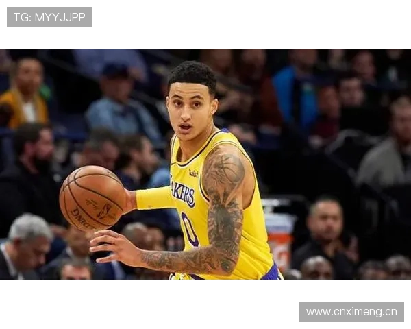 魔术师约翰逊传球核心地位明显 提升湖人挡拆效率拉开比分